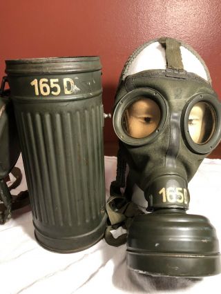 Ww2 German Type - 3 M - 30 Gas Mask And Canister With Straps In.