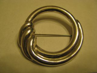 Sterling Silver Wave Ribbed Puffy 3d Round Brooch (su Thailand)