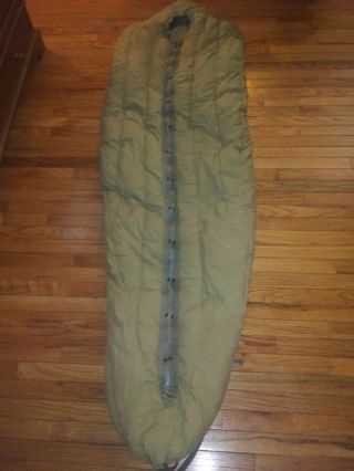 Vintage Vietnam Us Army Sleeping Bag,  Mountain,  M - 1949 100 Feather Filled
