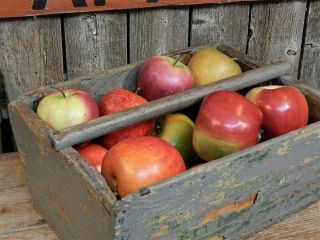 Antique Primitive Old Wood Apple Box Carrier Tote Farm Grey Paint 2