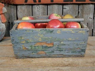 Antique Primitive Old Wood Apple Box Carrier Tote Farm Grey Paint 3