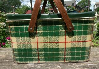 VINTAGE GREEN PLAID TIN BOX COOKIES PICNIC BASKET OLD STORAGE WOOD HANDLES TOTE 4