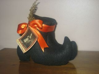 Primitive Hc.  Halloween Fall Witch Shoe Bowl Fillers Wreath Decor