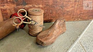 Primitive Vintage Antique Wood Shoe Cobbler Mold Small 7 " X 2 1/2 "