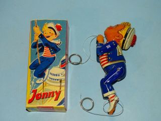 Jonny Tin Windup Toy Box Lehmann