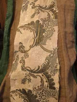 17 Th Century Silk Brocade Fragment With A Metallic Thread Weave.
