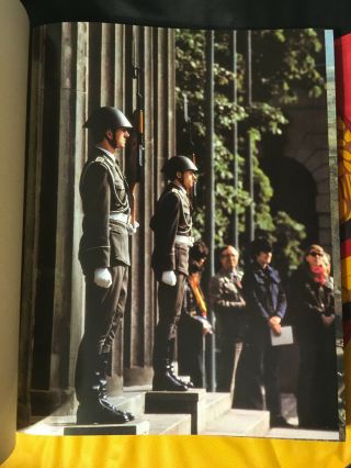 Soldiers of the People - East German DDR NVA Color Book Soldaten des Volkes 2