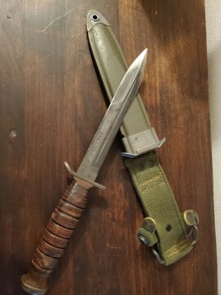 Wwii Us M3 Trench Fighting Knife & M8a1 Scabbard