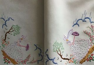 LOVELY VINTAGE HAND EMBROIDERED TABLECLOTH CRINOLINE LADIES/LACE TRIM 6