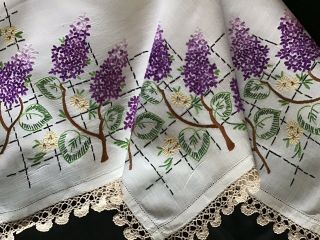 PRETTY VINTAGE HAND EMBROIDERED TABLECLOTH LILAC BLOSSOMS/LACE TRIM 6