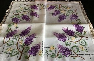 PRETTY VINTAGE HAND EMBROIDERED TABLECLOTH LILAC BLOSSOMS/LACE TRIM 8