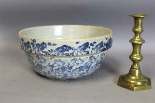 A 19TH C BLUE SPATTERWARE OR SPONGEWARE MIXING BOWL WITH COLLAR 2