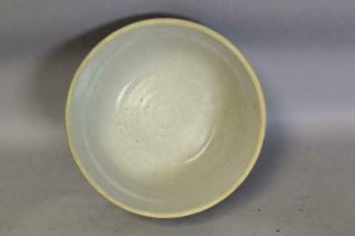 A 19TH C BLUE SPATTERWARE OR SPONGEWARE MIXING BOWL WITH COLLAR 6