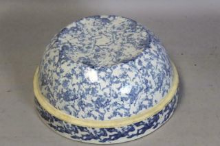 A 19TH C BLUE SPATTERWARE OR SPONGEWARE MIXING BOWL WITH COLLAR 8