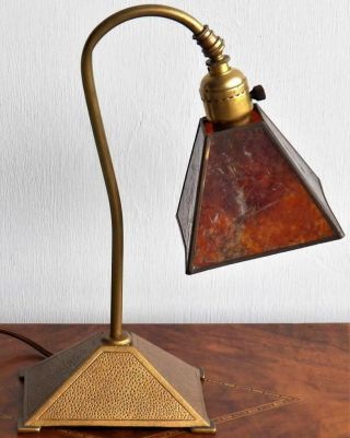 Antique Arts & Crafts Desk Lamp Nywlf Co.  Chicago Cast Iron Brass Mica Shade