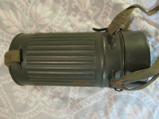 WW2 German Gas Mask With Canister and Straps AUER RL1 - 40/76 1939 4