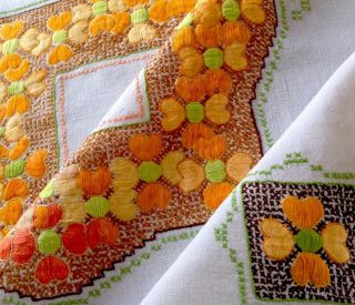 Vintage Hand Embroidered Off White Linen " Many Hearts " Table Cloth 32x33 "