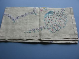 VINTAGE TABLECLOTH IRISH LINEN HAND EMBROIDERED CRINOLINE LADIES 34 