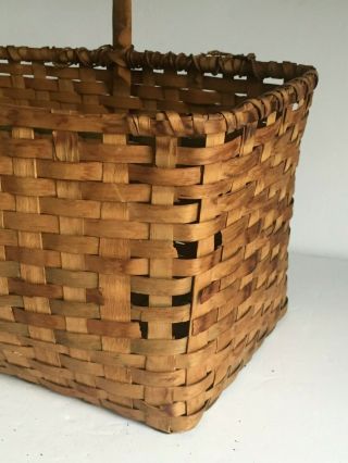 Vintage Hand Woven Folk Art Wicker RATTAN Handled Basket 15 