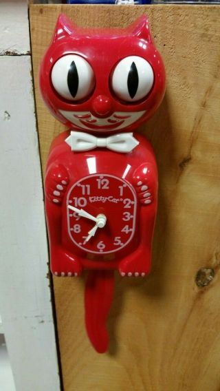 Vintage Red Kitty Cat Wall Clock Tail Swings Eyes Move Battery Operated