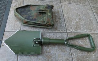 German Army / Nato Folding Trench Snow Shovel With Flecktarn Pouch