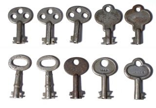 10 Antique - Vintage Hollow - Barrel Skeleton Keys