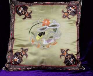Vintage Chinese Export Embroidery Pillow Birds In Water