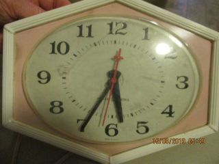 Vintage Retro General Electric Ge Pink Wall Clock Model 2154