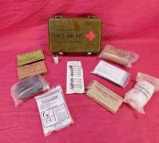 Vietnam War,  U.  S.  First Aid Kit 1/10 Cavalry,  4th Id