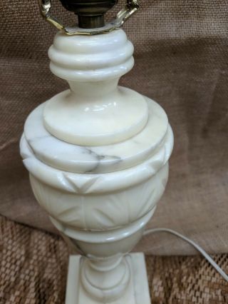 Vintage Neoclassical Italian White Alabaster Marble Urn Lamp,  early 20th century 3