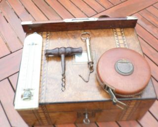 JOBLOT OF ANTIQUE/VINTAGE ITEMS - SPIRIT LEVEL,  THERMOMETER,  TAPE MEASURE,  SCALES 2