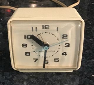 Vintage 1960’s General Electric Dial Analog Alarm Clock Made In Usa Model 7z69