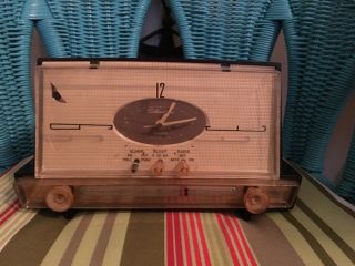 Vintage 1950’s Retro Silvertone Antique Telechron Clock With Alarm Tube Radio