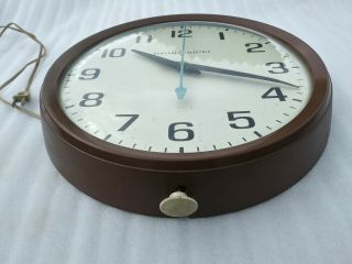 Vintage General Electric Model 2012 Mid Century School Wall Clock Glass Face 2