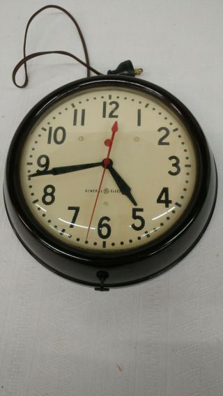 Vintage General Electric Deco Bakelite.  Clock