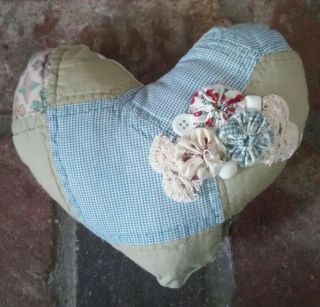Cutter Quilt Heart Pillow 532.  Great Gift Idea