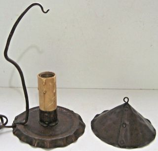 Small Vintage Arts & Crafts Hammered Solid Copper Lamp w/Riveted Shade 4