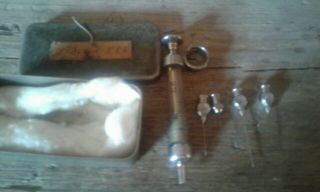 Vintage Unusual Medical Glass Syringe With 4 Needles And Tin Storage