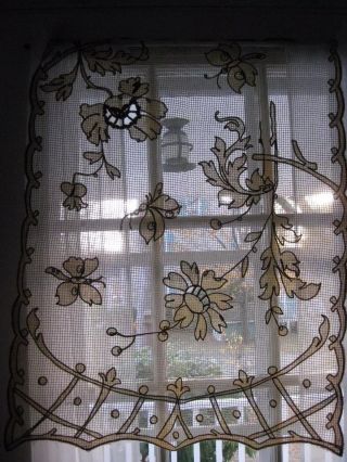 Vtg Victorian Ivory Brown Lace Mesh Embroidered Fabric Curtain Dresser Scarf