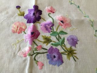 VINTAGE HAND EMBROIDERED LINEN TABLECLOTH GORGEOUS RAISED SUMMER FLOWERS 6