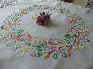 Vintage Hand Embroidered Tablecloth - Stunning Flower Circle