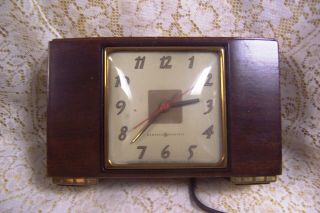 Vintage Wooden Case Desk Model 3h176 General Electric Ge Clock 7½ " X 5 " Usa