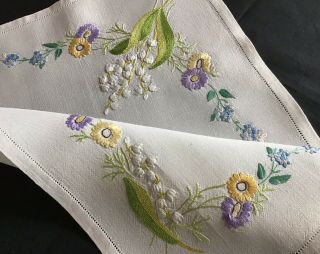 VINTAGE LINEN HAND EMBROIDERED TRAY CLOTH LILY OF THE VALLEY/FLORALS 7