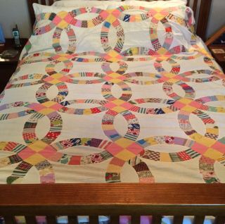 Antique Wedding Ring Quilt Top 84”x72” Handpieced 30s - 40s Fabrics 4