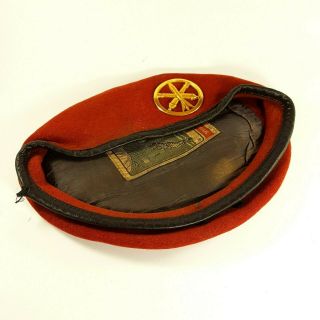 French Army Paratroper Beret With Metal Badge