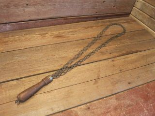 Antique Vintage Looped Braided Wire Carpet Rug Beater Wood Handle 32