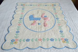 Antique Hand Stitched Appliqued Crib Quilt with Border 3