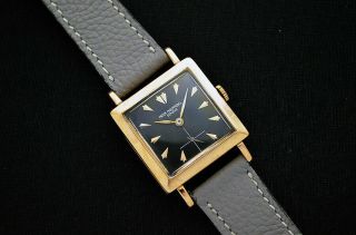 Patek Philippe Square Gold 18k Custom Case - Elegant Dress Watch C1928