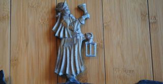 ANTIQUE WEATHERVAIN TOWN CRIER ON STAND MAN CAVE SHABBY CHIC ON WOOD BASE 3