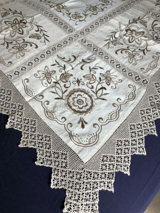 Vintage Heavily Hand Embroidered Cream Linen Tablecloth Crochet Edge & Inserts